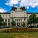 Обект Национална галерия Квадрат 500  Вложени продукти: 
Метални пожароустойчиви врати EI 60/EI 120;
Интериорни врати;
Ролетни врати;
